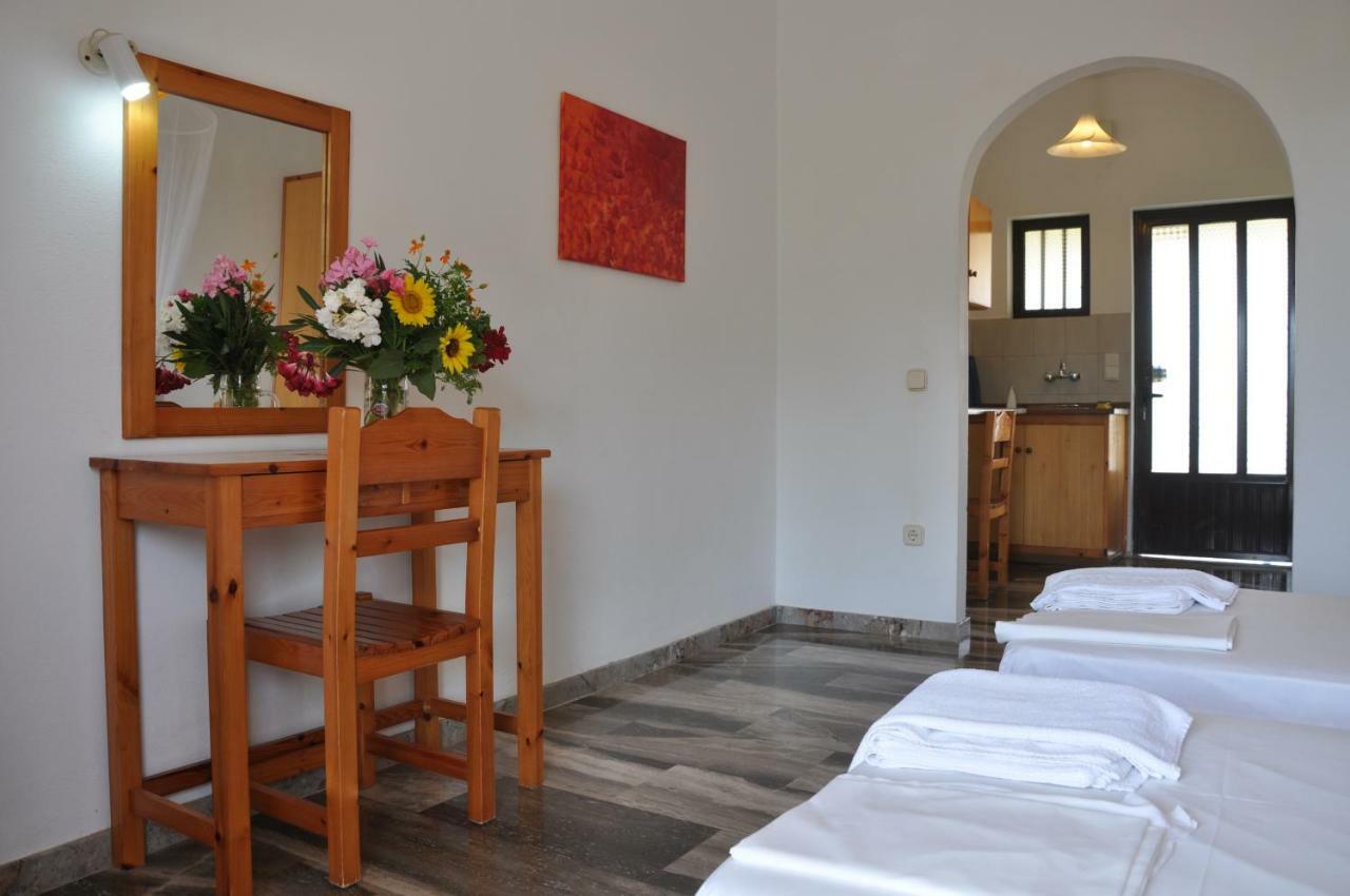 Honigtal Farmland Villa Agios Georgios Pagon Exterior photo
